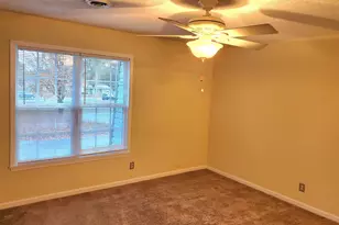 713 E Curtis St, Simpsonville, SC 29681 - Photo 3