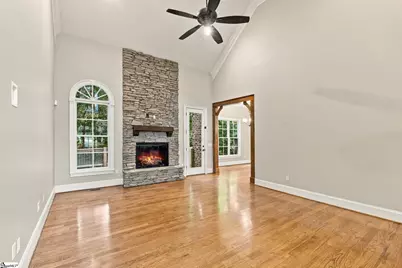 2054 Cleveland Street Extension, Greenville, SC 29607 - Photo 9