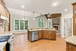 2054 Cleveland St Ext, Greenville, SC 29607 - Photo 15
