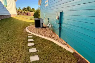 909 Novelty Dr, Greer, SC 29651 - Photo 21