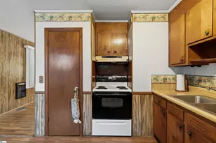 37 Theodore Cir, Greenville, SC 29611 - Photo 9
