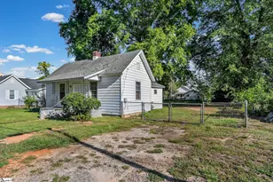12 Stevens St, Laurens, SC 29360 - Photo 3