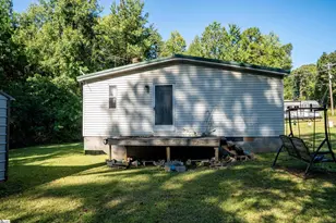 655 Peanut Rd, Woodruff, SC 29388 - Photo 5