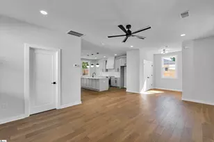 112 Spartanburg St, Greenville, SC 29607 - Photo 9