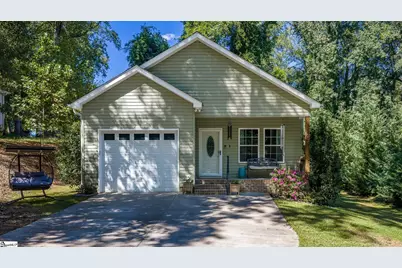 122 W Baker Street, Pickens, SC 29671 - Photo 1
