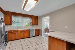 100 Overton Ave, Greenville, SC 29617 - Photo 7
