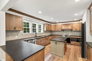 36 Cunningham Cir, Taylors, SC 29687 - Photo 5