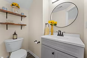 16 Paranor Dr, Simpsonville, SC 29681 - Photo 9