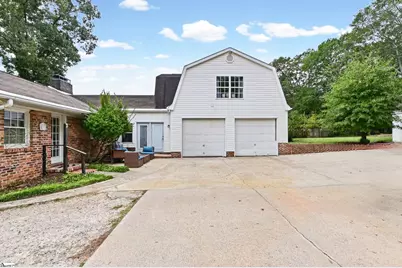 221 Lowndes Avenue, Greenville, SC 29607 - Photo 27