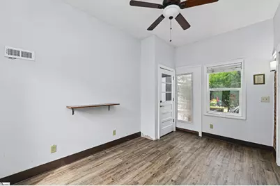 221 Lowndes Avenue, Greenville, SC 29607 - Photo 17