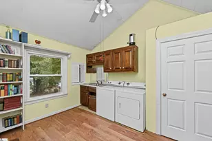 221 Lowndes Ave, Greenville, SC 29607 - Photo 13