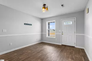 111 Flint Ln, Greer, SC 29651 - Photo 3