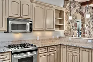 8 Arezzo Dr, Greenville, SC 29609 - Photo 23