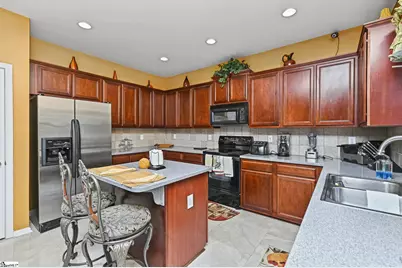 300 Bellarine Drive, Greenville, SC 29605 - Photo 11