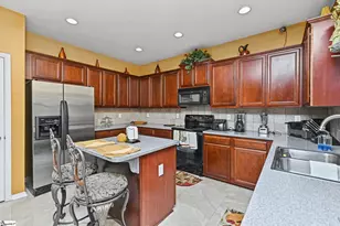 300 Bellarine Dr, Greenville, SC 29605 - Photo 11
