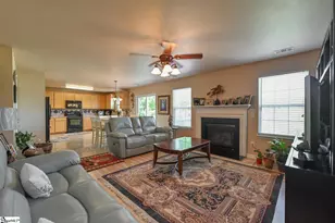 300 Bellarine Dr, Greenville, SC 29605 - Photo 33