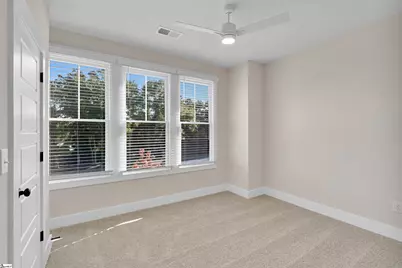 9 Hawthorne Lane, Greenville, SC 29605 - Photo 19