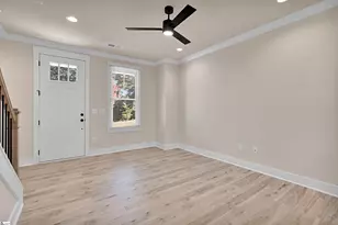 9 Hawthorne Ln, Greenville, SC 29605 - Photo 9