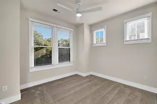 9 Hawthorne Ln, Greenville, SC 29605 - Photo 21