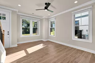 9 Hawthorne Ln, Greenville, SC 29605 - Photo 11