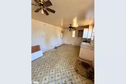 705 S Fairfield Road, Greenville, SC 29605 - Photo 3