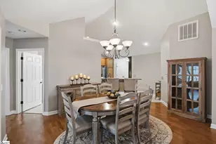 16 Fudora Cir, Simpsonville, SC 29681 - Photo 5