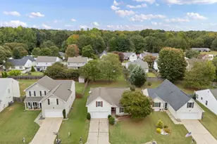 9 Hartwell Dr, Simpsonville, SC 29681 - Photo 5
