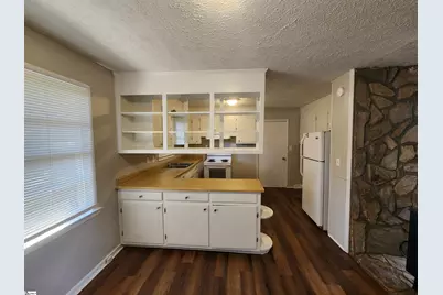 28 Kay Drive, Greenville, SC 29605 - Photo 3