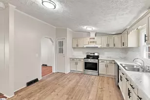 309 Brentwood Cir, Greenville, SC 29605 - Photo 7