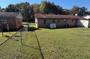 202 Bluff Dr, Greenville, SC 29605 - Photo 5