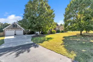 154 Holcombe Rd, Simpsonville, SC 29680 - Photo 31