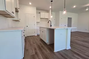 16 Gateway St, Central, SC 29630 - Photo 3