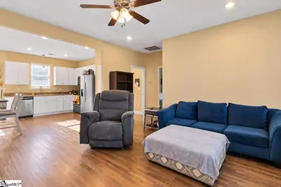 807 Chase Avenue, Greenwood, SC 29648 - Photo 3