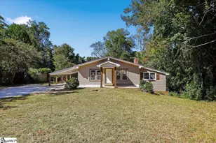 107 Hickory Ln, Mauldin, SC 29662 - Photo 1