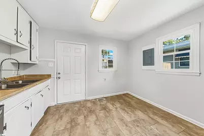 121 Norris Court, Spartanburg, SC 29306 - Photo 5