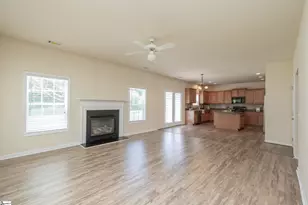 17 Jordan Crest Ct, Simpsonville, SC 29681 - Photo 9