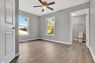 202 Holland St, Gaffney, SC 29341 - Photo 21