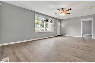 202 Holland Street, Gaffney, SC 29341 - Photo 5