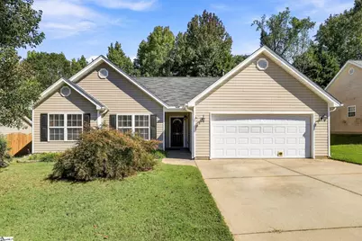 105 Sturgeon Bay Drive, Taylors, SC 29687 - Photo 1