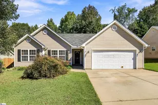 105 Sturgeon Bay Dr, Taylors, SC 29687 - Photo 1