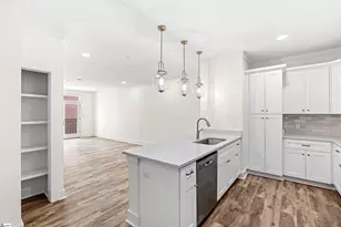 98 E McBee Ave, Greenville, SC 29601 - Photo 7
