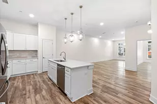 98 E McBee Ave, Greenville, SC 29601 - Photo 7