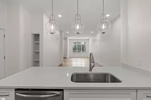 98 E McBee Ave, Greenville, SC 29601 - Photo 11