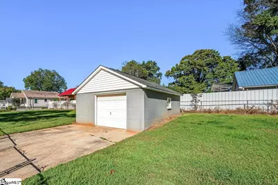 101 Bradley Street, Greenville, SC 29611 - Photo 23