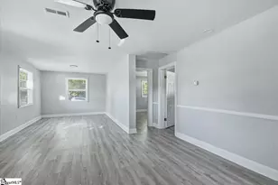 611 Gardner St, Gaffney, SC 29341 - Photo 13