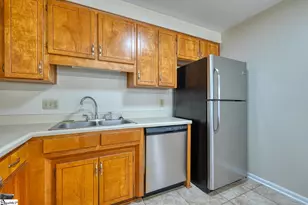 243 Old Towne Rd, Spartanburg, SC 29301 - Photo 15