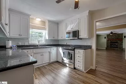 200 S Pointe, Cowpens, SC 29330 - Photo 13