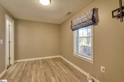 200 S Pointe, Cowpens, SC 29330 - Photo 33