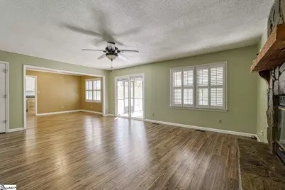 200 S Pointe, Cowpens, SC 29330 - Photo 7