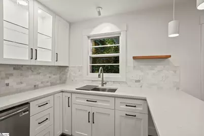 208 W Hillcrest Drive, Greenville, SC 29609 - Photo 17